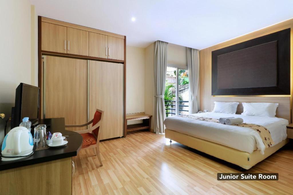 Mutiara Suites Jacarta Exterior foto